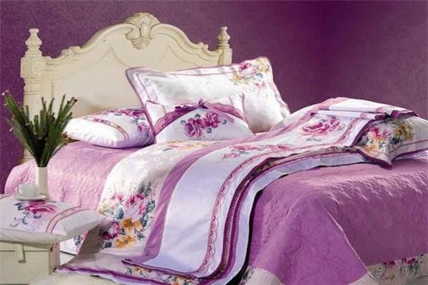 家纺寝饰>床上用品企业名称:上海瑞居家用纺织品加盟人群